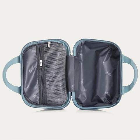 Portable light blue kids travel makeup bag, ideal for little ones to carry their beauty essentials for vacations and sleepovers. www.usmile.toys