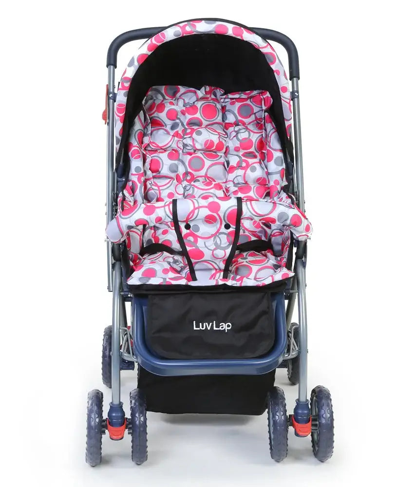 A comfortable and safe pram for infants and toddlers on usmile.toys. www.usmile.toys