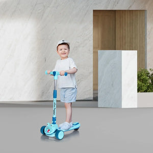 "R for Rabbit Road Runner Hopper 3-wheel Kick Scooter in blue, featuring a foldable design, glowing LED wheels, and a cute 'frog' or 'character' front for engaging fun for kids 3 years and above." www.usmile.toys