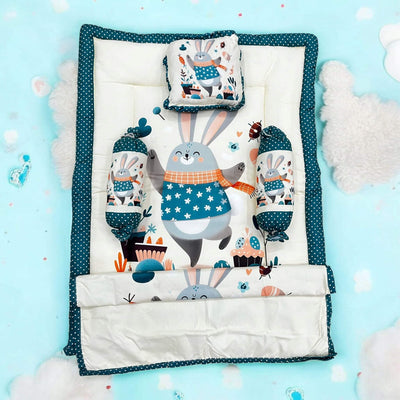 Cute elephant print 7-piece newborn baby bedding combo set for a cozy and playful nursery. Essential baby sleep set for infants and toddlers. www.usmile.com