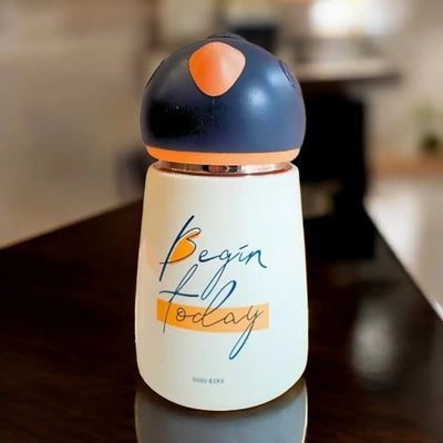 Insulated stainless steel water bottle for kids, keeps drinks hot and cold, perfect for school and travel . Available in various colours.
www.usmile.toys