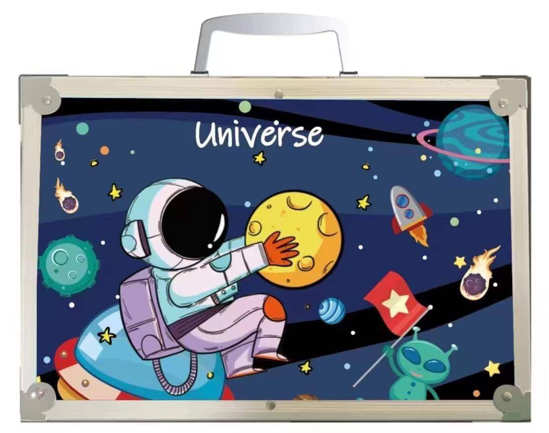 Silver and blue space-themed art and craft painting kit for kids, featuring an astronaut and planets, containing 145 colors, perfect for creative young artists from Usmile Toys. www.usmile.toys
