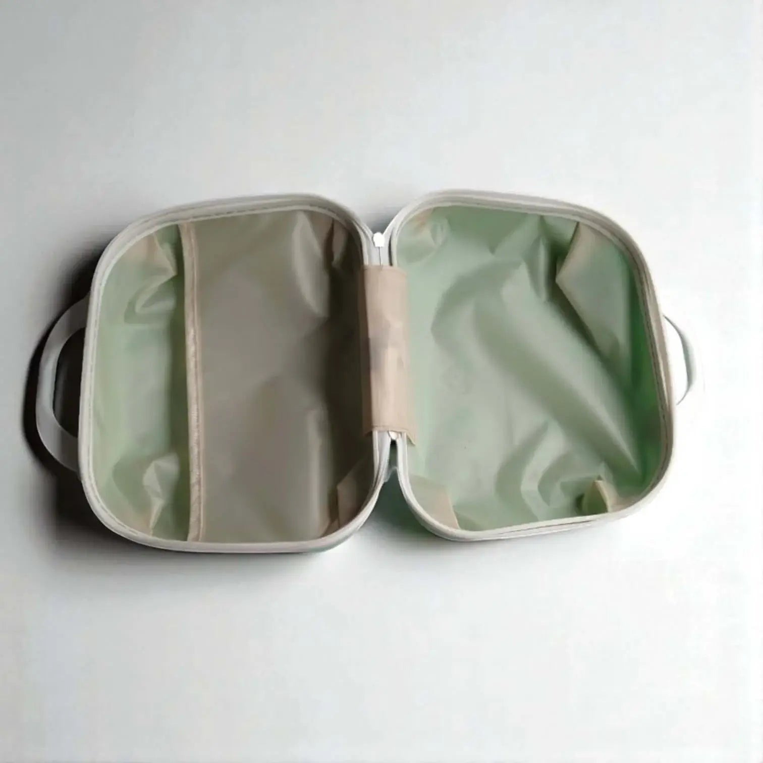 Carrying case" is another relevant keyword, and it's a concise description that still covers the key elements. www.usmile.toys