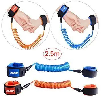 Secure and comfortable anti-lost wrist strap for babies and toddlers in blue, promoting safety and peace of mind for parents while out and about, a reliable product from Usmile Toys. www.usmile.toys