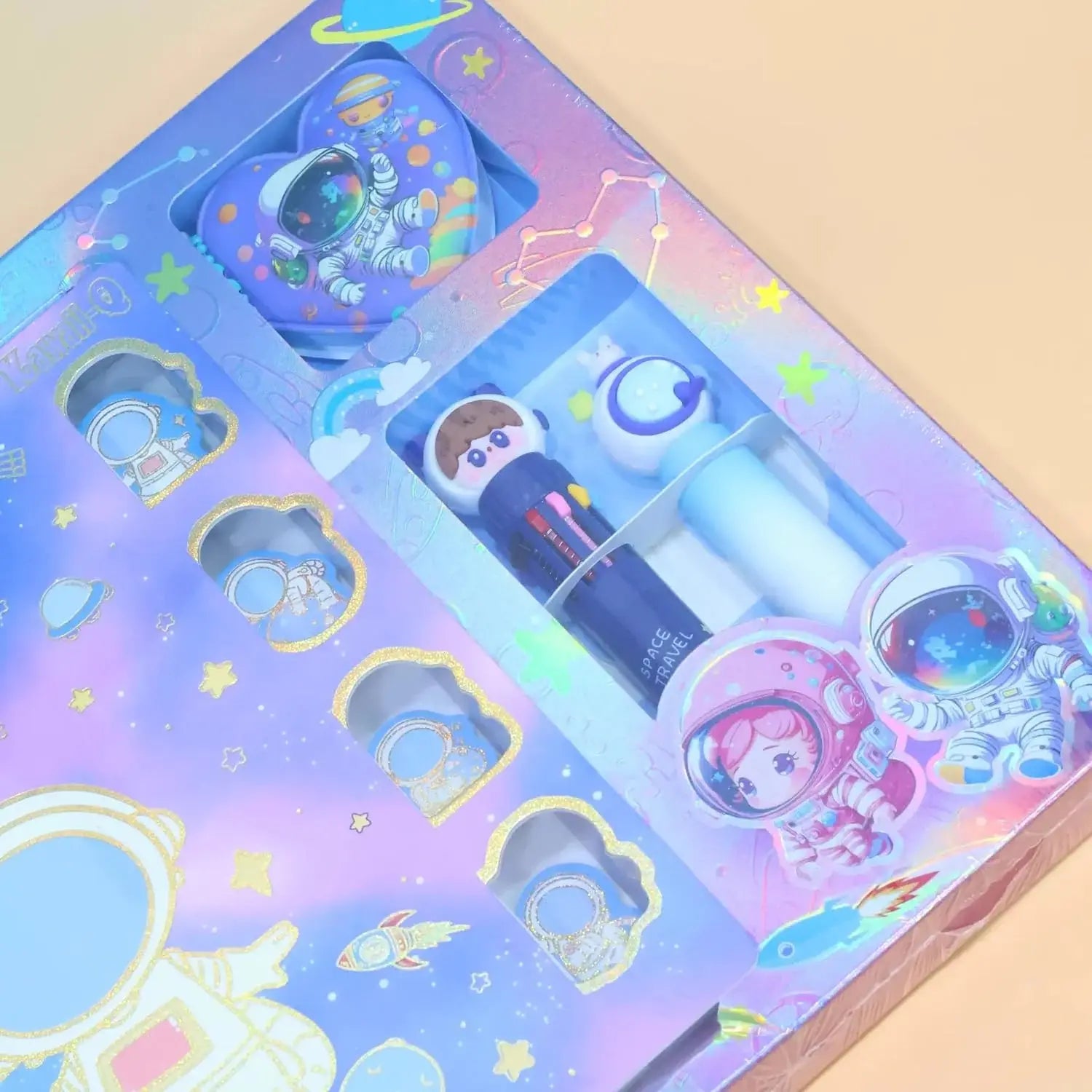 This A5 size journal comes with a spiral cover, astronaut highlighter, and a 10-in-1 colour pen for creative writing.
Explore our wide range of fun and engaging diaries and stationery for kids with space designs at Usmile Toys www.usmile.toys.