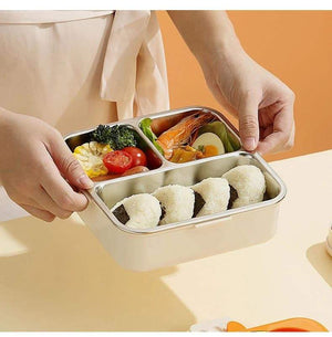 Fun cartoon chicken kids lunch containers, keeping meals fresh and organized for boys and girls' school adventures. wew.usmile.toys
