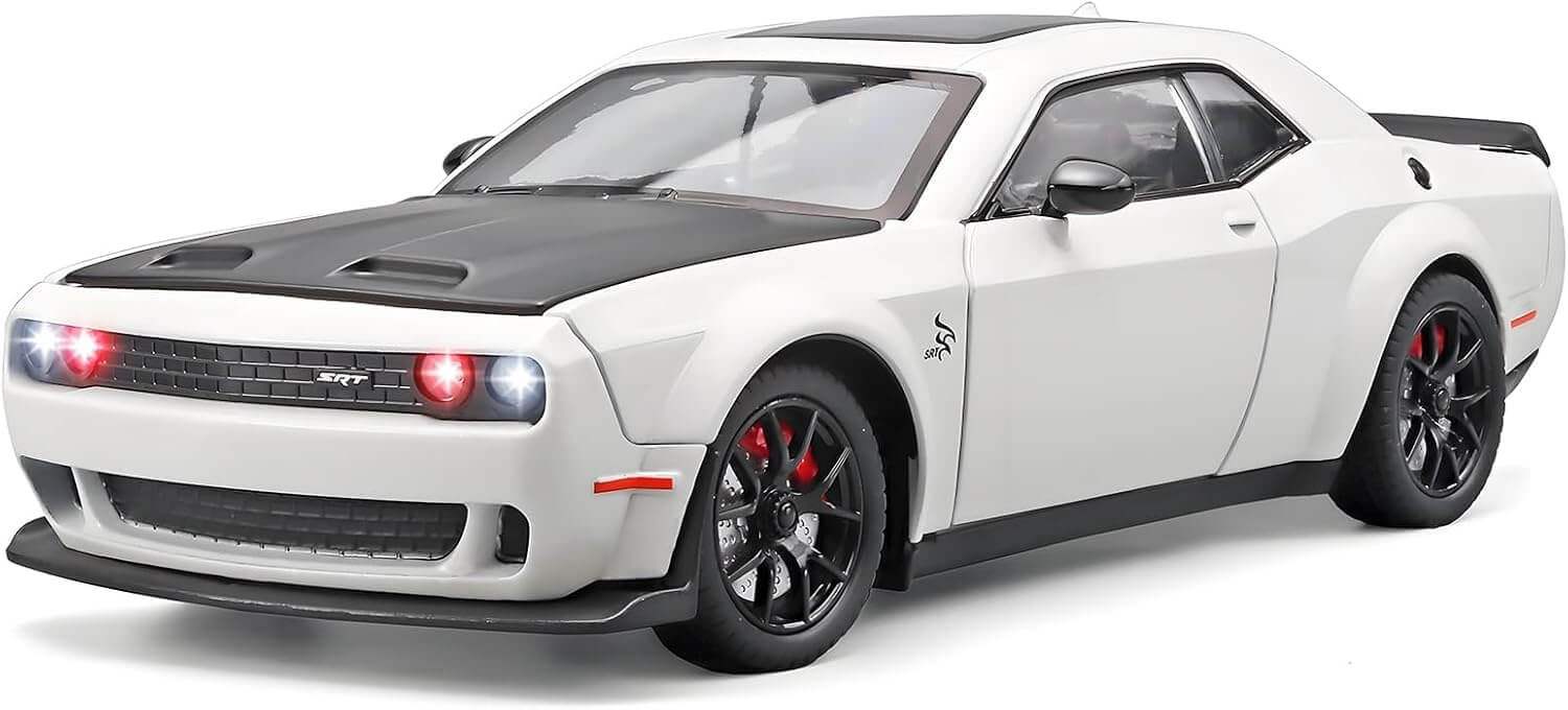 High-quality miniature replica of a powerful white muscle car (Dodge Challenger Hellcat style) with black wheels and red brake calipers, a durable pull-back toy ideal for vehicle enthusiasts from Usmile Toys. www.usmile..toys