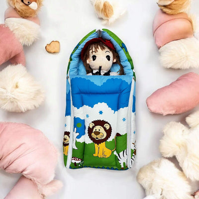 Fun Tom and Jerry themed baby sleeping bag for newborns, providing a warm and secure environment for infant sleep. Great for fans of classic cartoons. www.usmile.com
