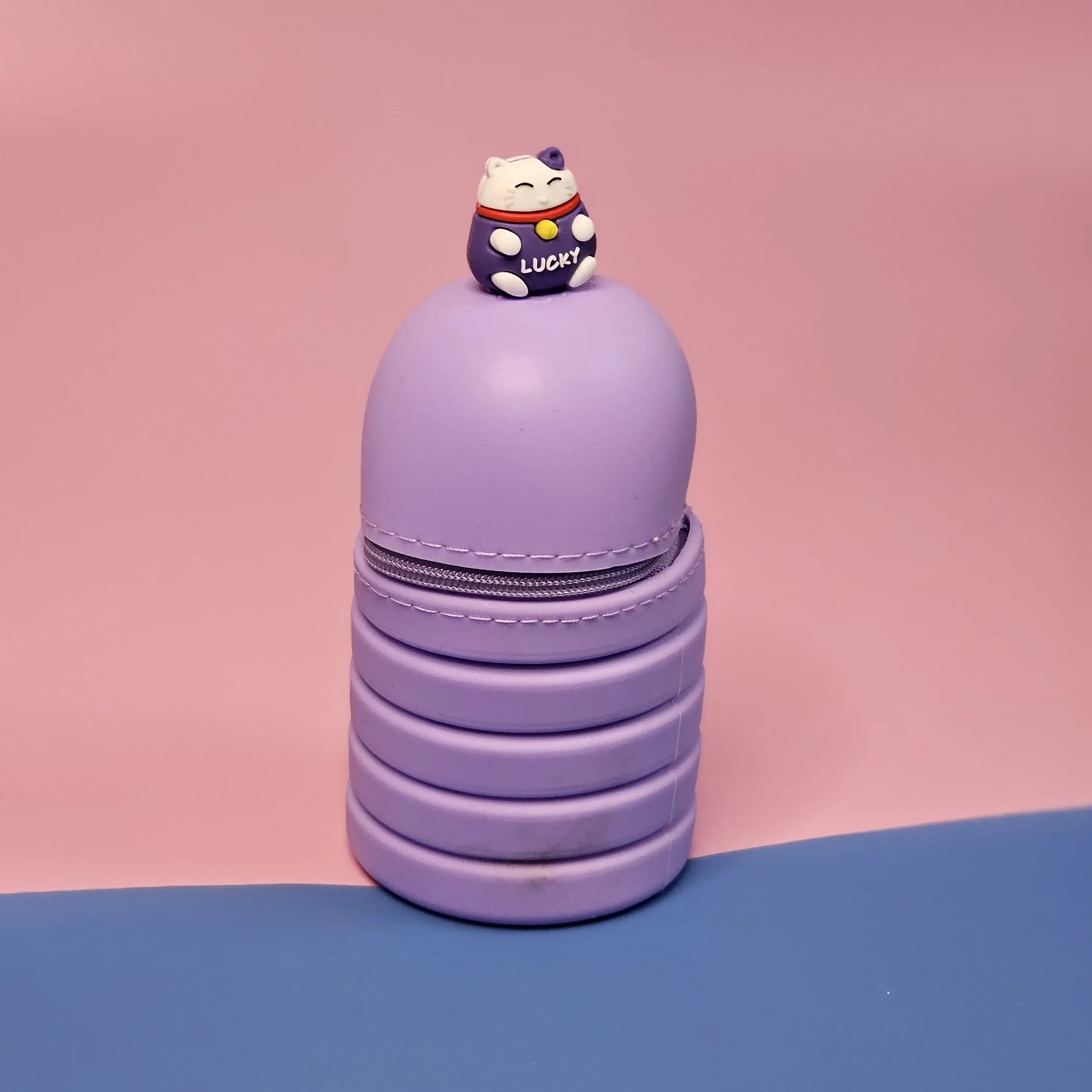 Expandable and squeezable silicone pencil case – perfect for kids' school supplies and gifting