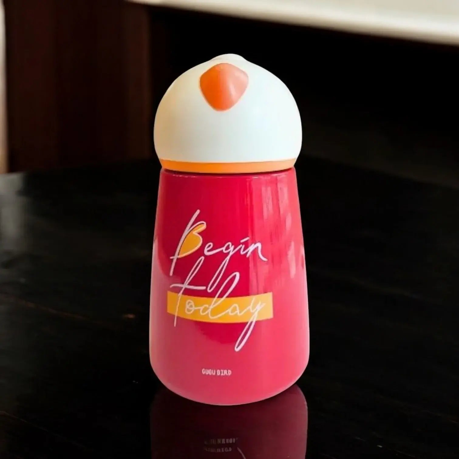 Shop these durable and safe children's water bottles and more at Usmile Toys www.usmile.toys.
