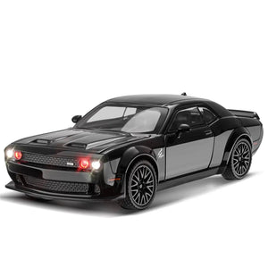 High-quality miniature replica of a powerful white muscle car (Dodge Challenger Hellcat style) with black wheels and red brake calipers, a durable pull-back toy ideal for vehicle enthusiasts from Usmile Toys. www.usmile.toys